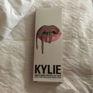 Kylie Moon LipKit